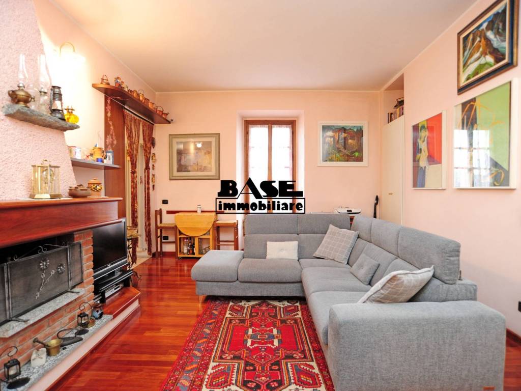 appartamento in vendita a Como in zona Camnago Volta