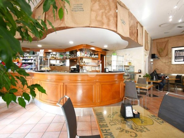 negozio in vendita a Como in zona Borghi