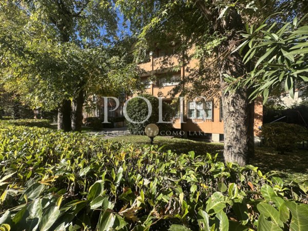 ufficio in vendita a Como in zona Borghi