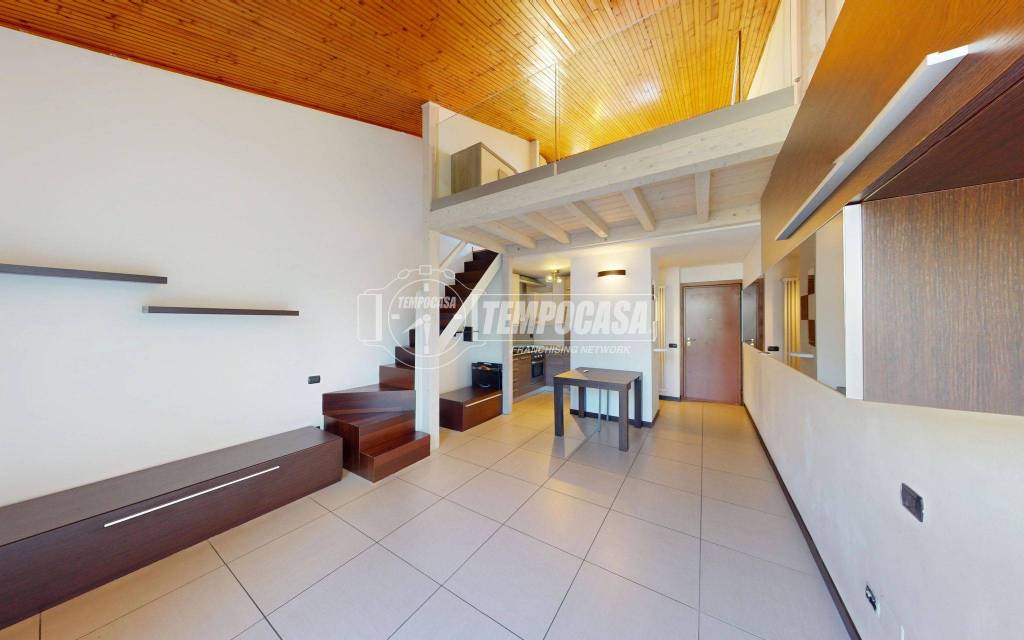 appartamento in vendita a Como in zona Prestino