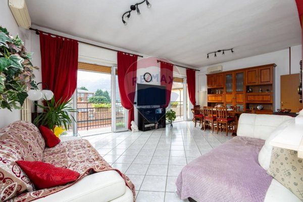 appartamento in vendita a Como in zona Lora