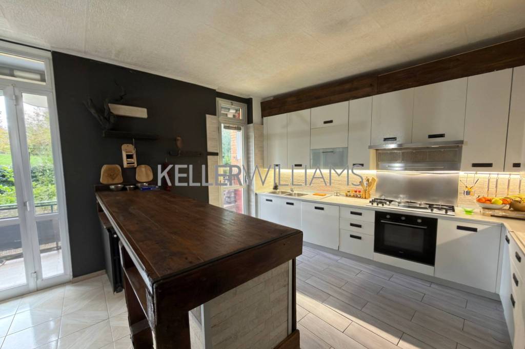 appartamento in vendita a Como in zona Sagnino