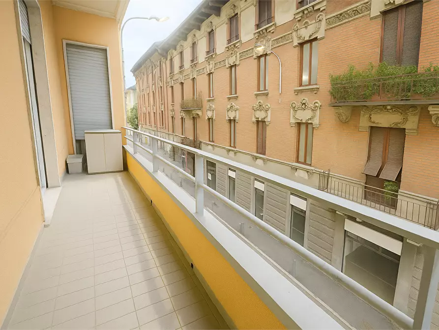 appartamento in vendita a Como in zona Via Mentana