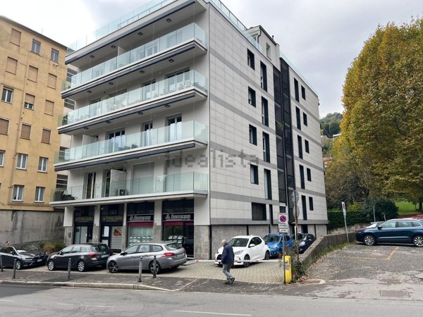 appartamento in vendita a Como in zona Villa Olmo