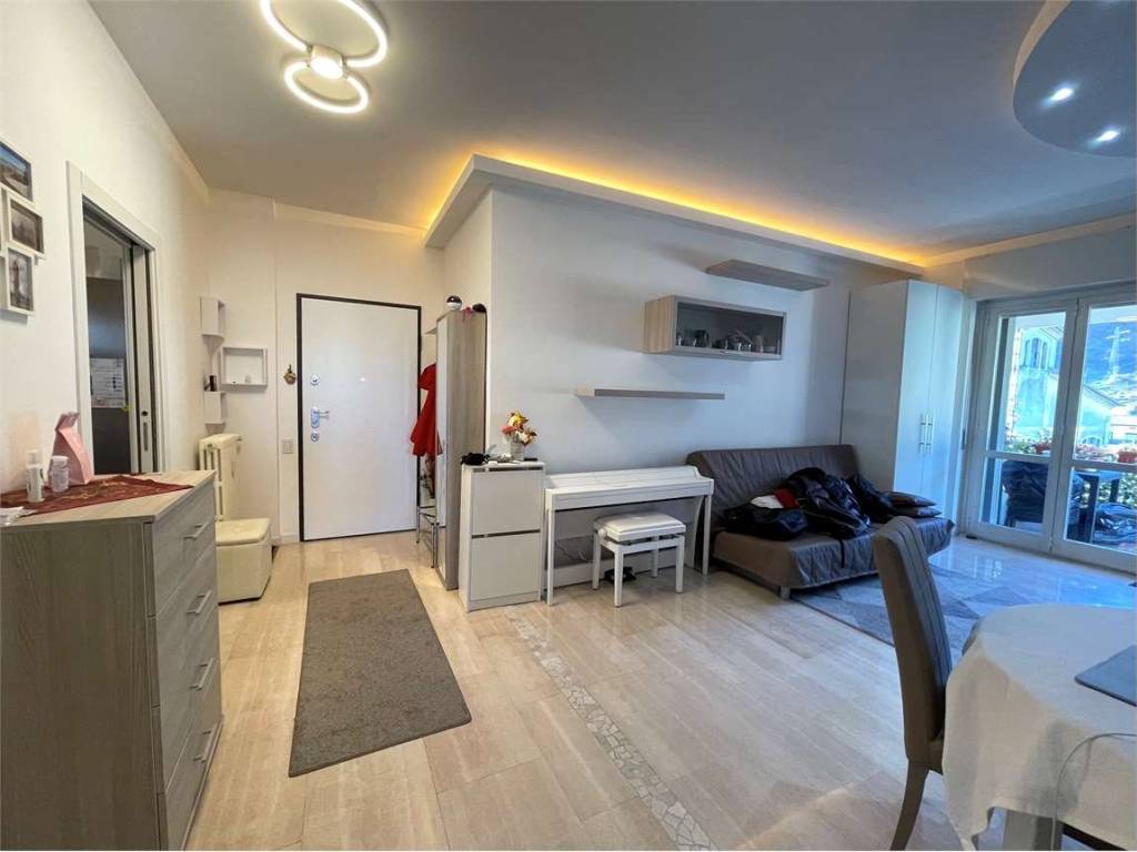 appartamento in vendita a Como in zona Borghi