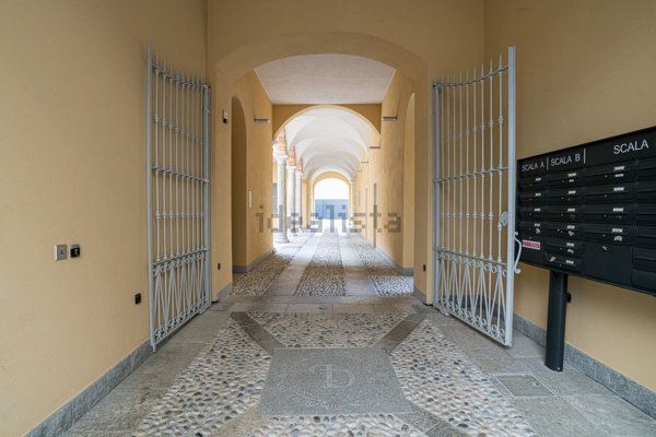 appartamento in vendita a Como in zona Como Centro