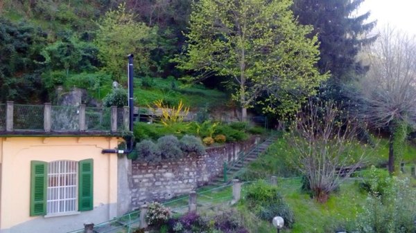 casa indipendente in vendita a Como in zona Como Centro