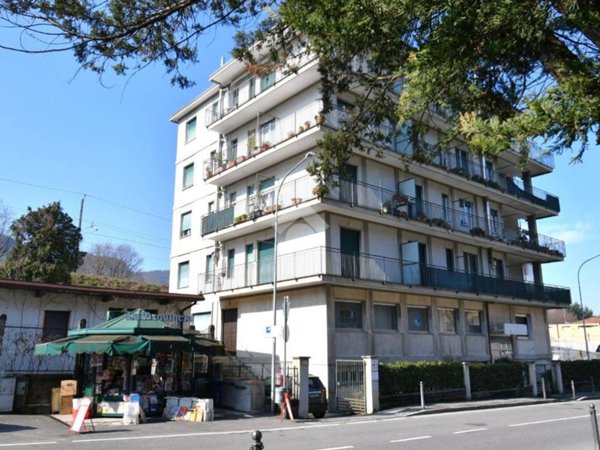 appartamento in vendita a Como in zona Borghi