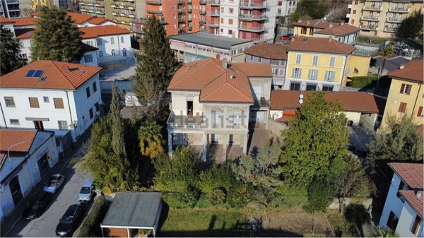casa indipendente in vendita a Como