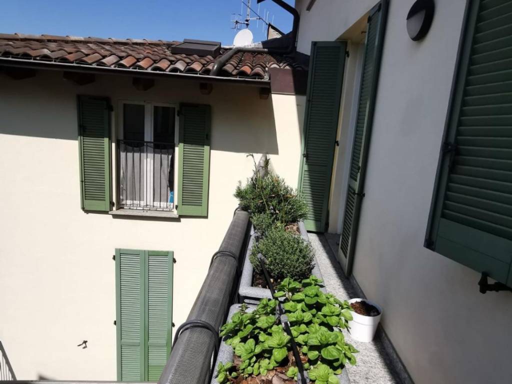 appartamento in vendita a Como in zona Borghi