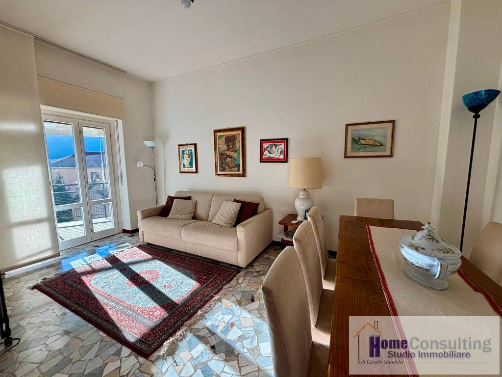 appartamento in vendita a Como in zona Valduce