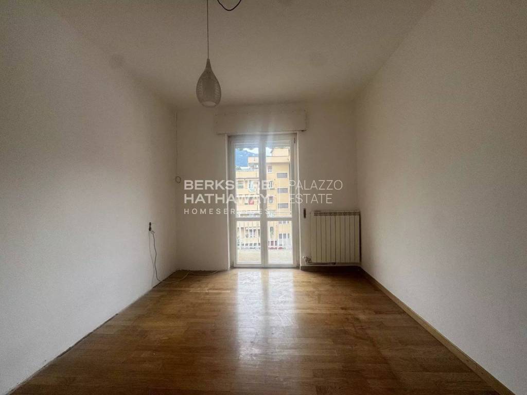 appartamento in vendita a Como in zona Tavernola