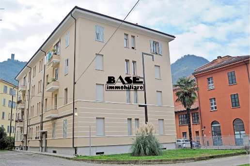 appartamento in vendita a Como in zona Borghi