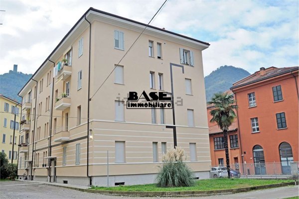 appartamento in vendita a Como in zona Borghi