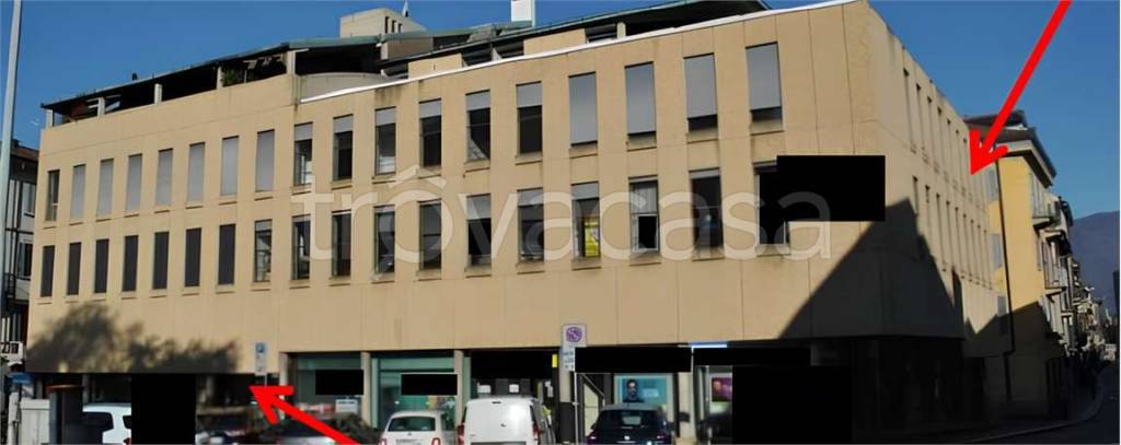 ufficio in vendita a Como in zona Borghi