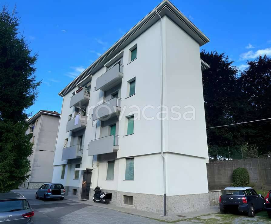 appartamento in vendita a Como in zona Trecallo