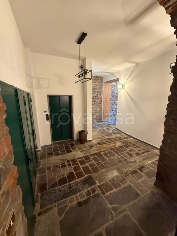 appartamento in vendita a Como in zona Como Centro