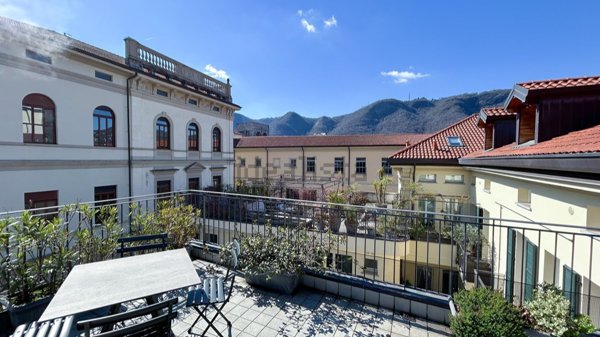 appartamento in vendita a Como in zona Como Centro