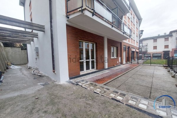 appartamento in vendita a Como in zona Breccia