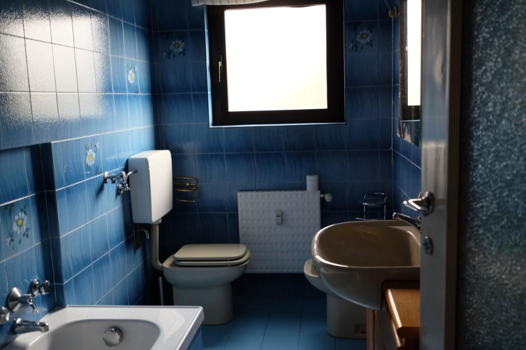 appartamento in vendita a Como in zona Lora