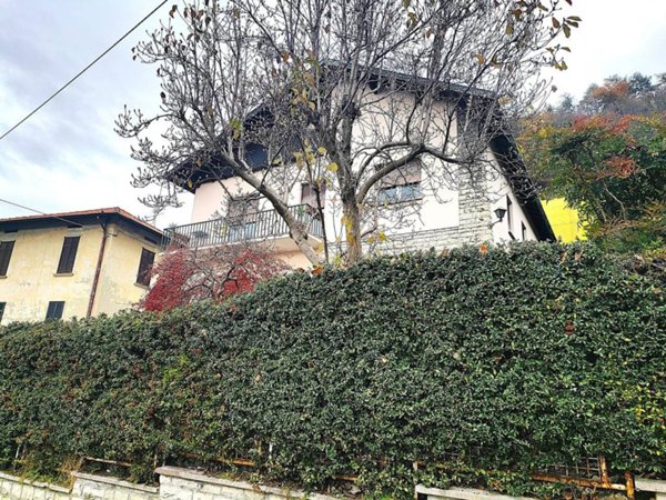appartamento in vendita a Como in zona Prestino