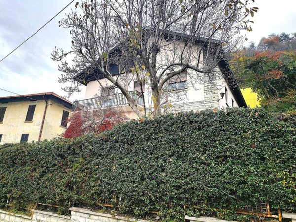 appartamento in vendita a Como in zona Prestino