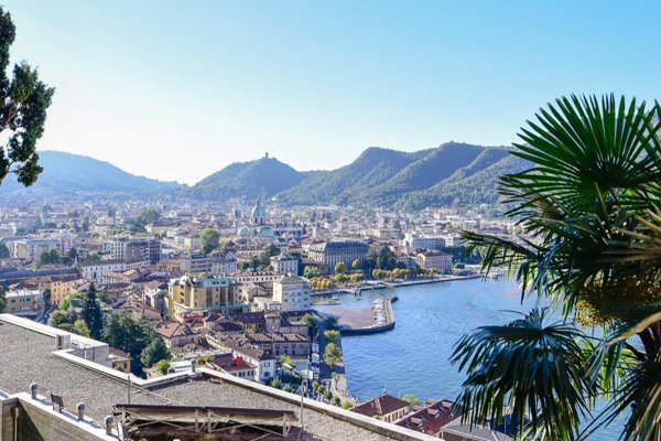 appartamento in vendita a Como in zona Prudenziana