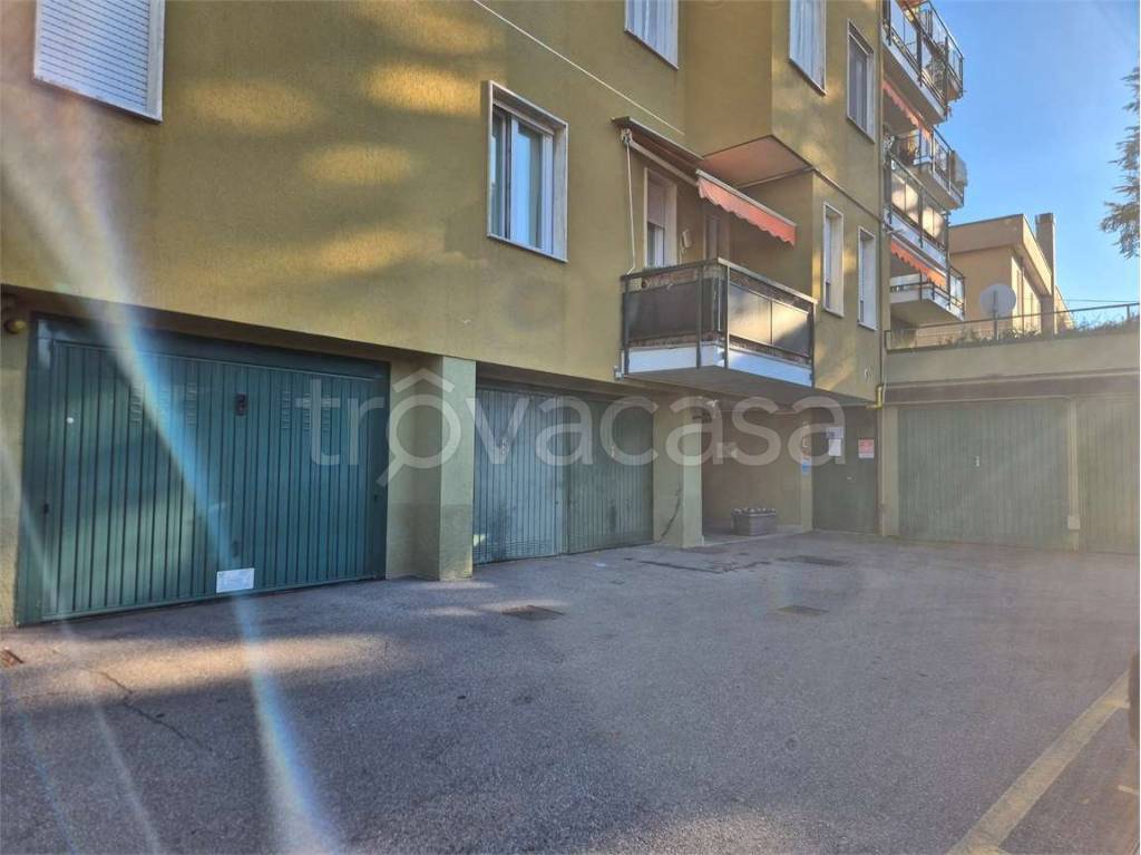 appartamento in vendita a Como in zona Sagnino