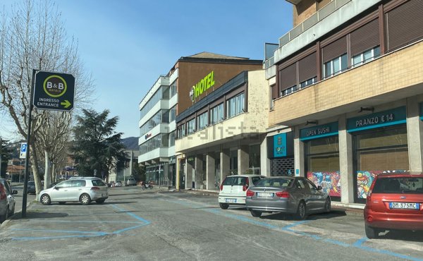 appartamento in vendita a Como in zona Como Centro