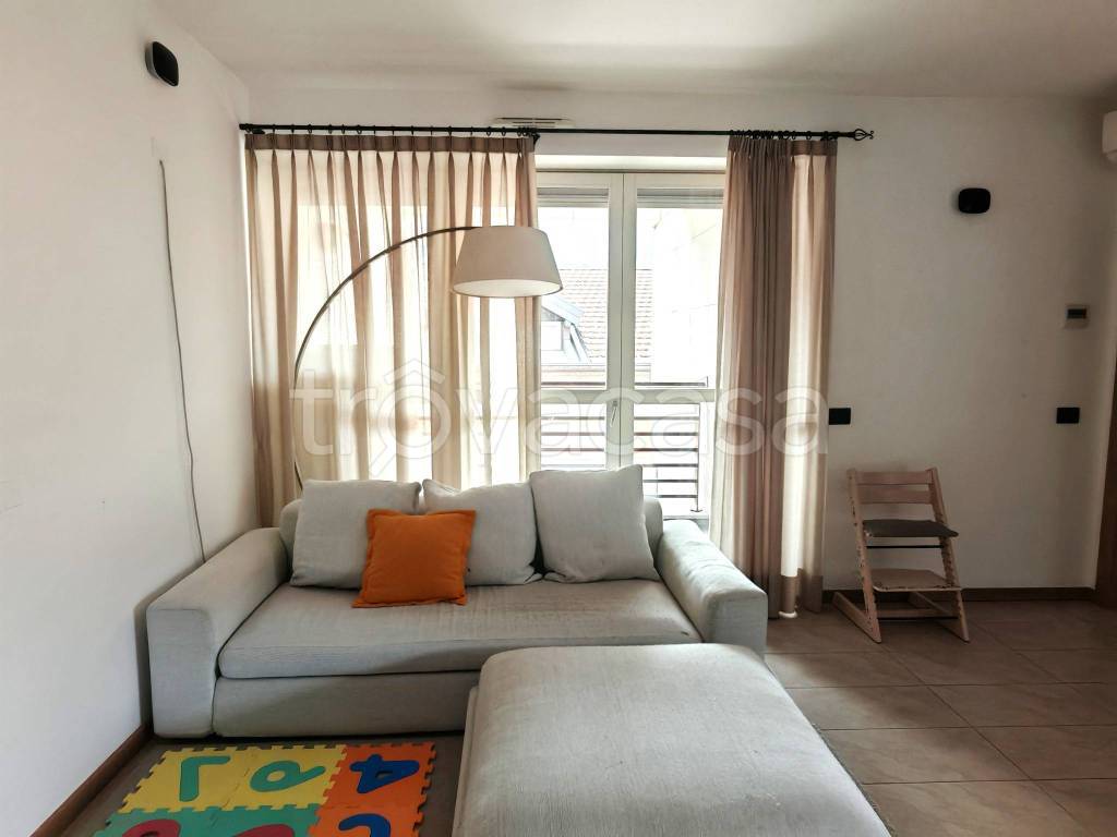 appartamento in vendita a Como in zona Borghi