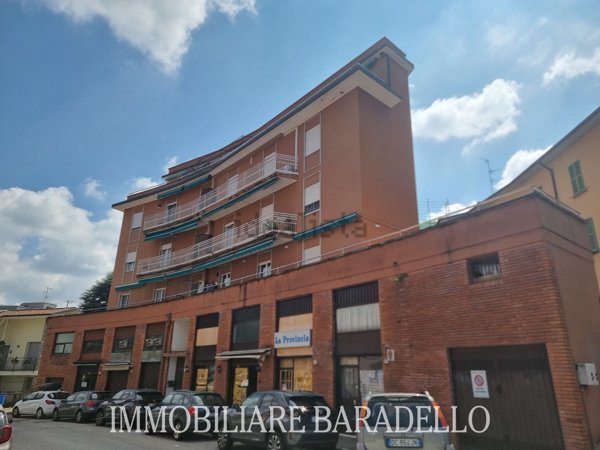 appartamento in vendita a Como in zona Lora