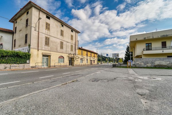locale di sgombero in vendita a Como