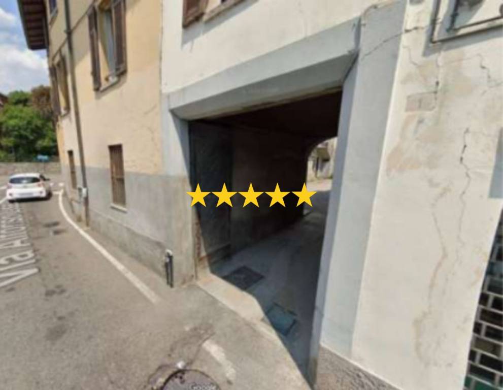 appartamento in vendita a Como in zona Rebbio