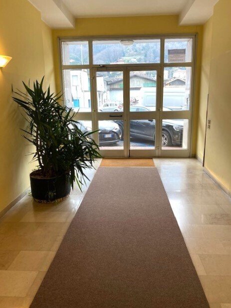 appartamento in vendita a Como in zona Como Centro