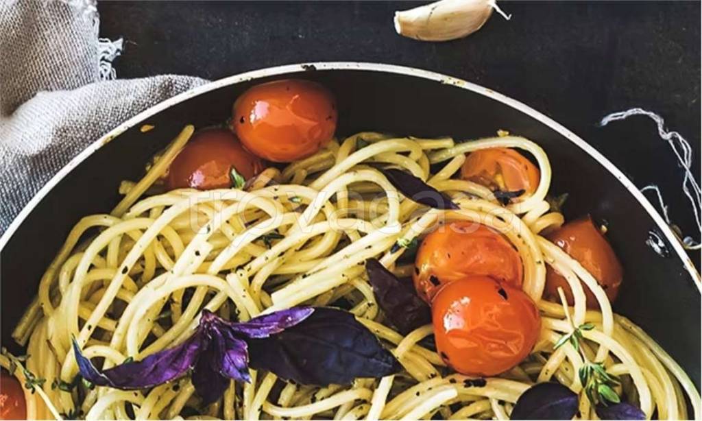 negozio in vendita a Como in zona Como Centro