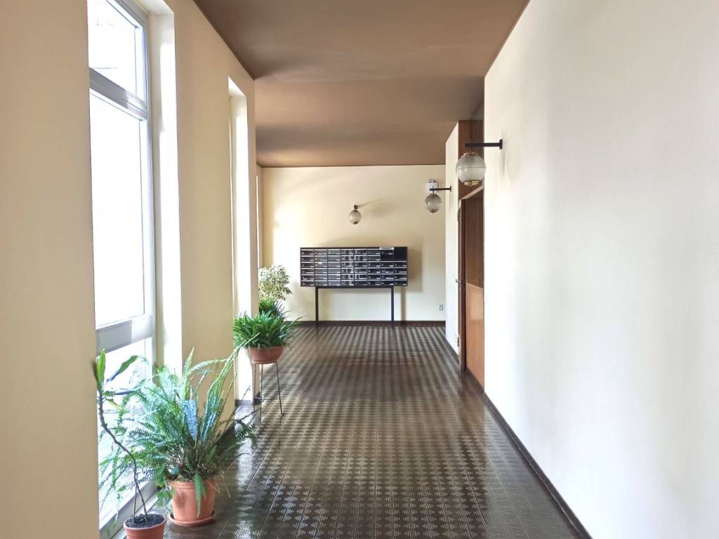 appartamento in vendita a Como in zona Borghi