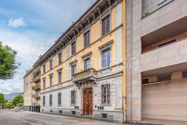appartamento in vendita a Como in zona Valduce