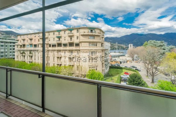 appartamento in vendita a Como in zona Como Centro