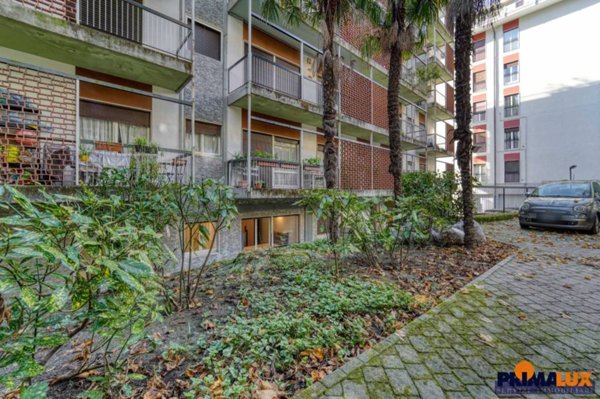 appartamento in vendita a Como in zona Valduce