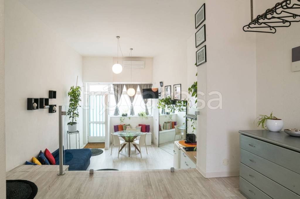 appartamento in vendita a Como in zona Rebbio