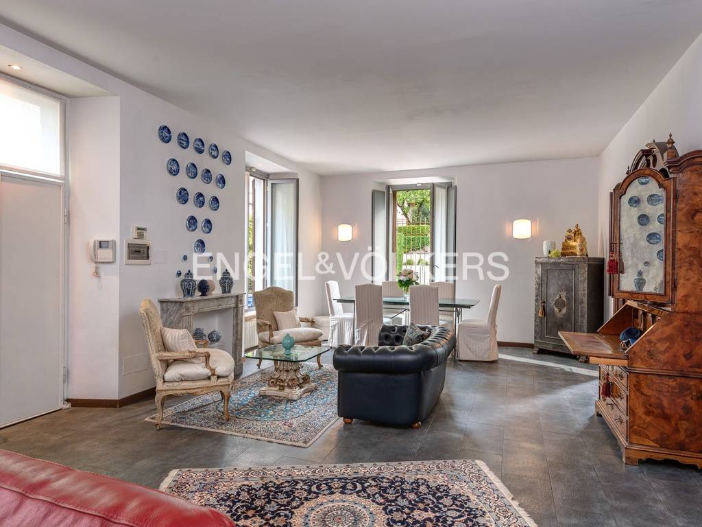 appartamento in vendita a Como in zona Valduce