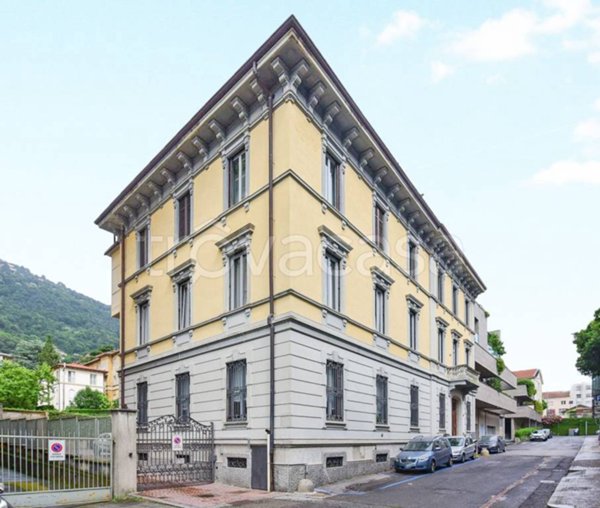 appartamento in vendita a Como in zona Valduce