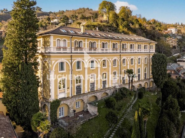 appartamento in vendita a Como in zona Villa Olmo