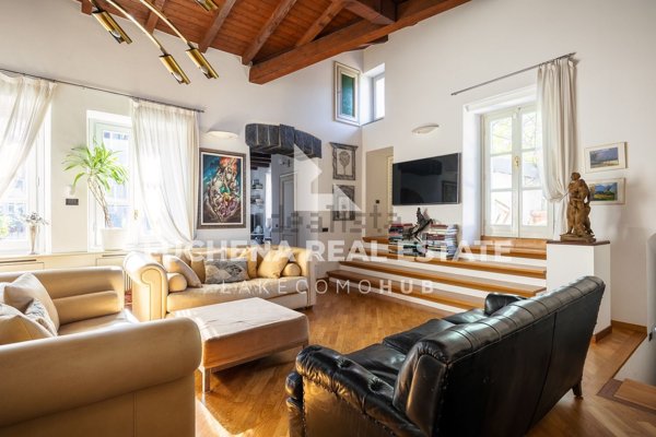 appartamento in vendita a Como in zona Como Centro