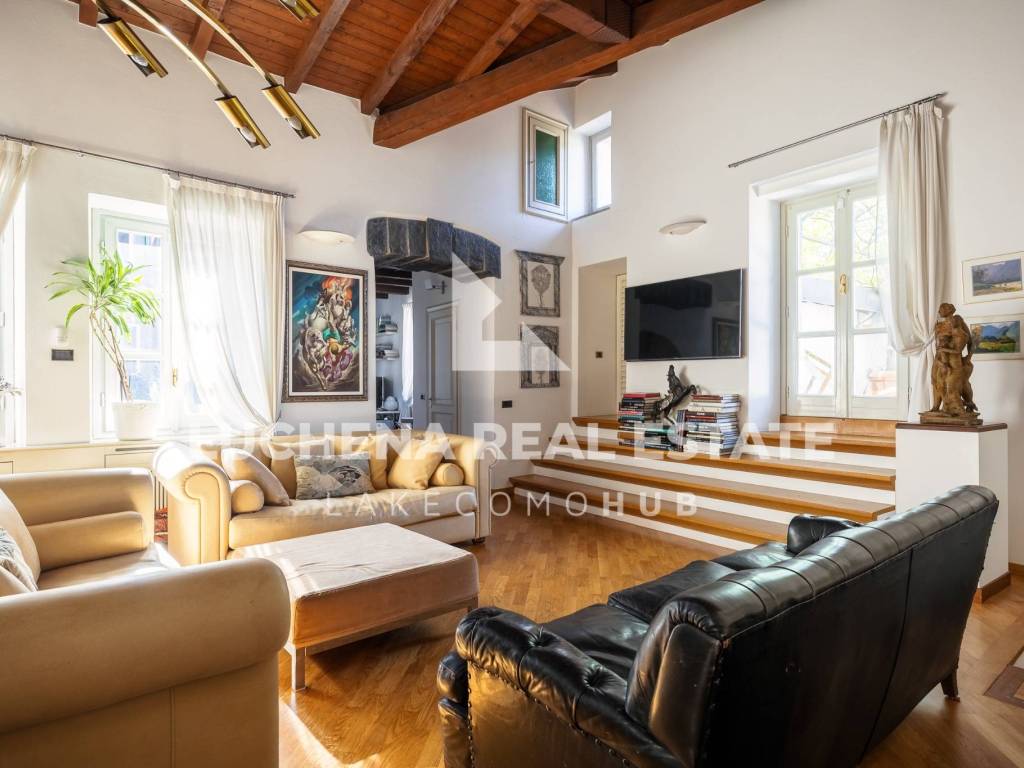 appartamento in vendita a Como in zona Como Centro