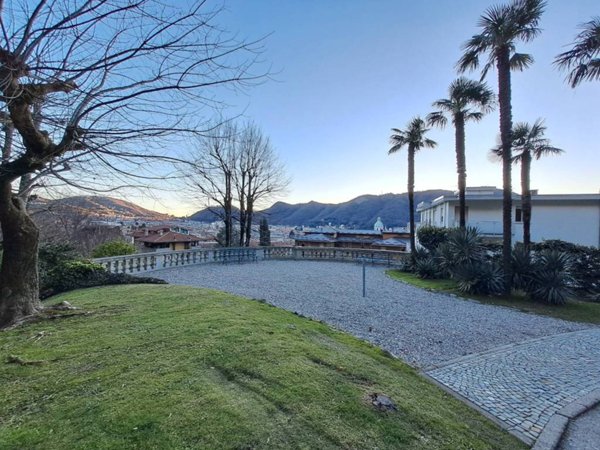 appartamento in vendita a Como in zona Prudenziana