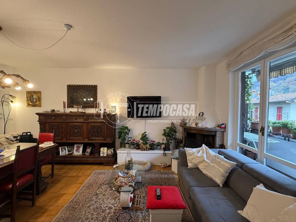 appartamento in vendita a Como in zona Sagnino