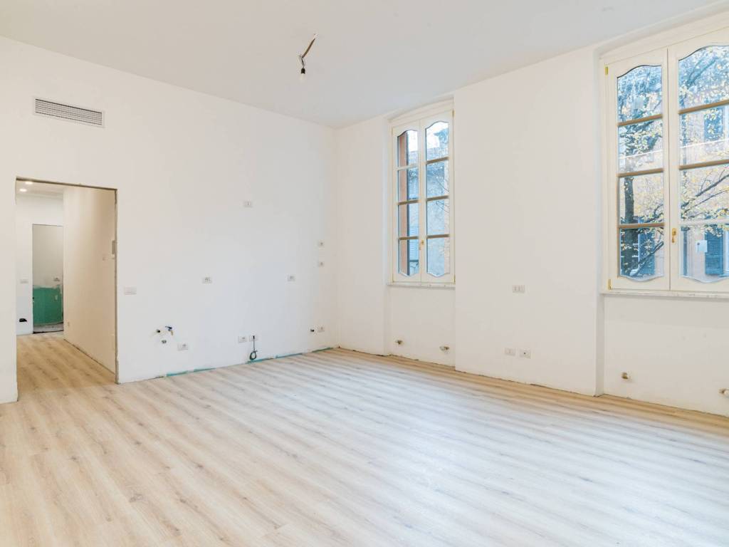 appartamento in vendita a Como in zona Piazza Volta