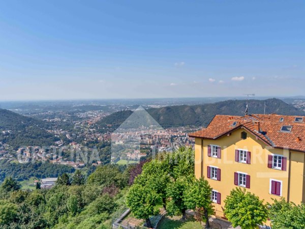 appartamento in vendita a Como in zona Civiglio