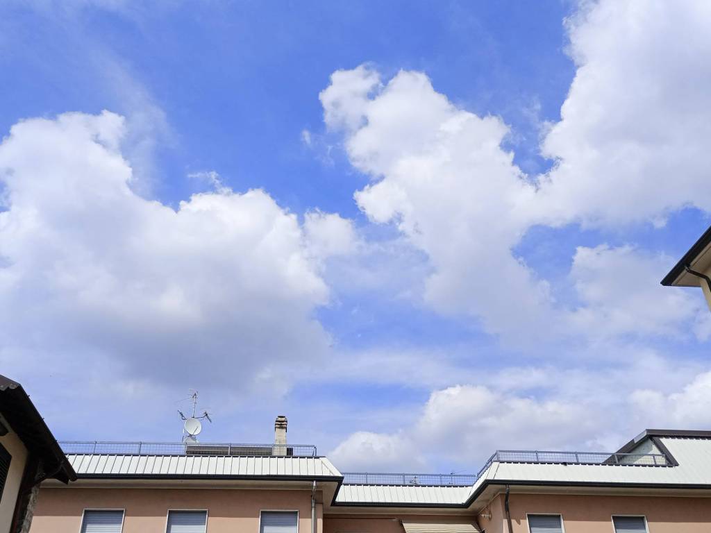 appartamento in vendita a Como in zona Breccia